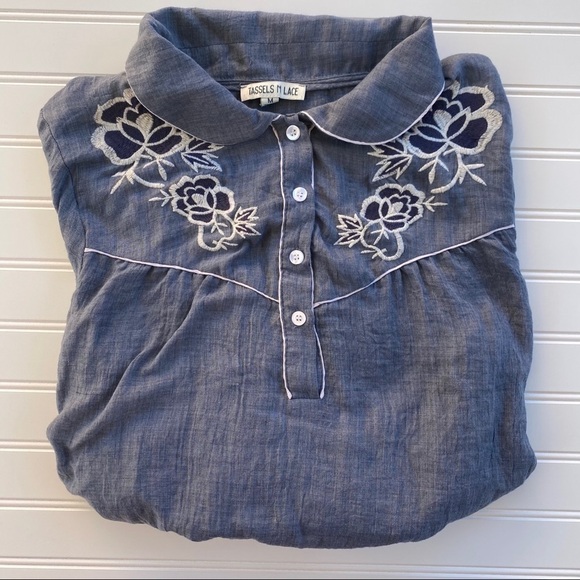 Oversized Tunic Blouse Size Medium - Picture 10 of 13